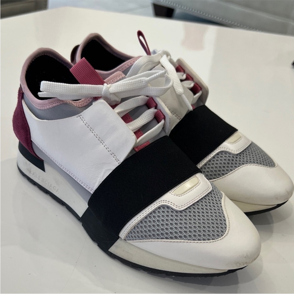 100% Authentic Balenciaga Woman’s Sneakers🌺